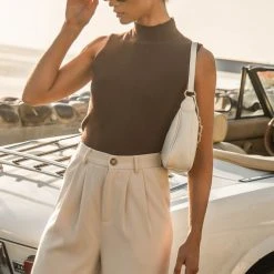 SINA Hana Ribbed Tank Top In Brown