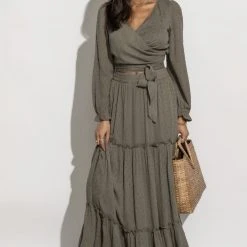 LISTICLE Sets Keira Set In Sage