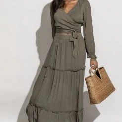 LISTICLE Sets Keira Set In Sage 12 LISTICLE Sets Keira Set In Sage