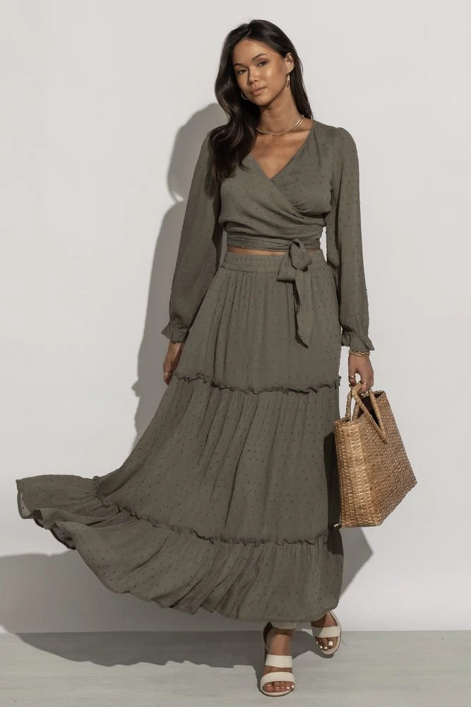 LISTICLE Sets Keira Set In Sage 8 LISTICLE Sets Keira Set In Sage