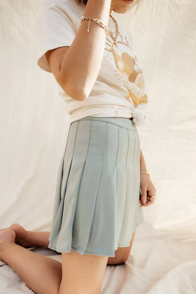 TREND NOTES Fresh Markdowns Pleated Tennis Skirt - FINAL SALE 6 TREND NOTES Fresh Markdowns Pleated Tennis Skirt - FINAL SALE