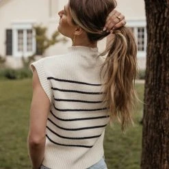 WORUI New Arrivals Malcolm Sweater Vest