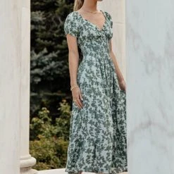 CLOTHING COMPANY Khari Floral Dress In Green Dresses