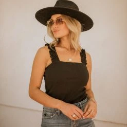 LISTICLE Presley Tank Top In Pink Back In Stock