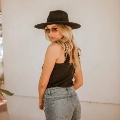 LISTICLE Tops Presley Tank Top In Black