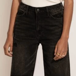 Plastic New Arrivals Vervet Kaelie Bermuda Shorts In Black