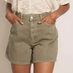 Plastic Bohme Dahlia Mom Shorts In Olive