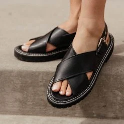 BEAST FASHION Millie Sandals In Black New Arrivals