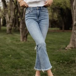 PLASTIC Vervet Jeanne Distressed Jeans 12 PLASTIC Vervet Jeanne Distressed Jeans