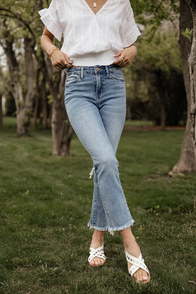 PLASTIC Vervet Jeanne Distressed Jeans 6 PLASTIC Vervet Jeanne Distressed Jeans