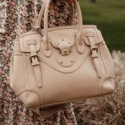 URBAN EXPRESSIONS Olympia Handbag In Cream New Arrivals