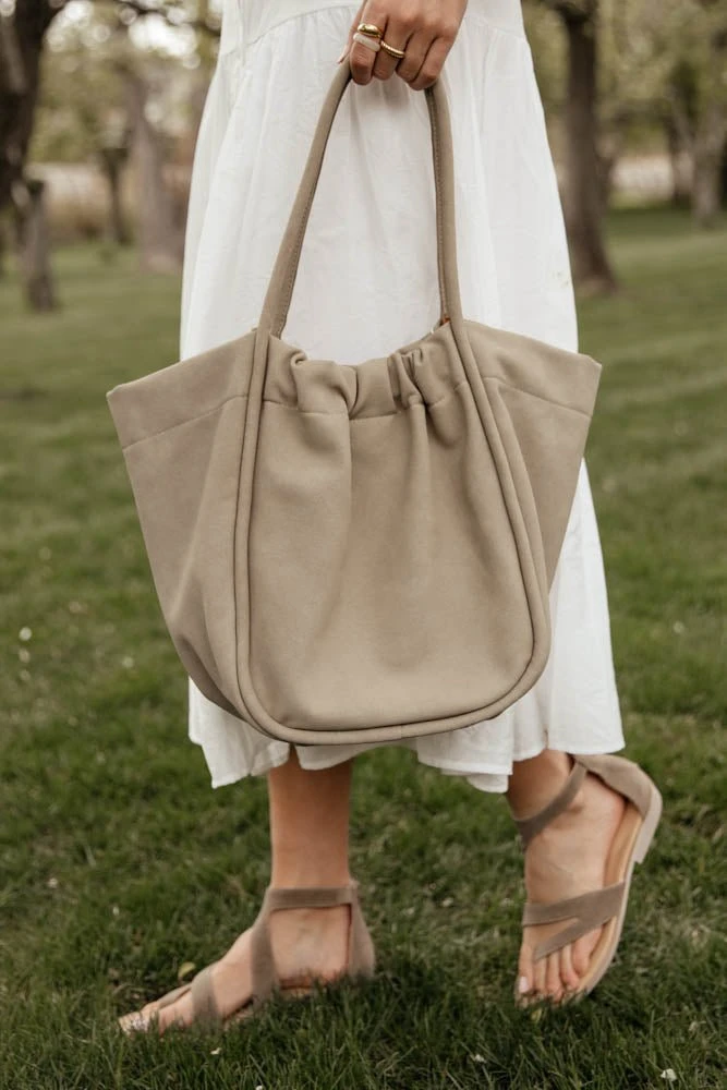 TRIPLE 7 GLOBAL Rey Shoulder Bag In Taupe 3 TRIPLE 7 GLOBAL Rey Shoulder Bag In Taupe