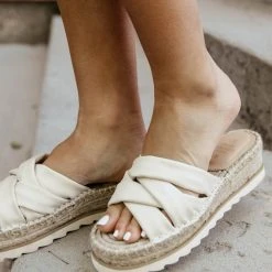 FREE SOUL/MIRACLE MILE Rebel Espadrilles In Beige