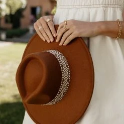 FAME ACCESSORIES New Arrivals Isadora Felt Hat In Brown