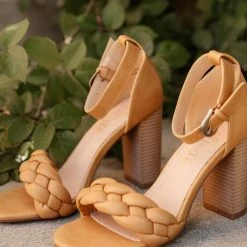 FREE SOUL/MIRACLE MILE Daleyza Heels New Arrivals