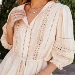 SEE AND BE SEEN Brinna Peplum Top In Oatmeal New Arrivals