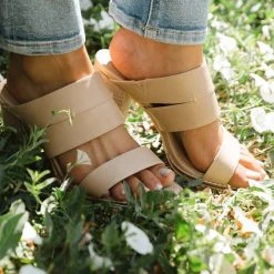 BEAST FASHION Talisha Heels In Nude