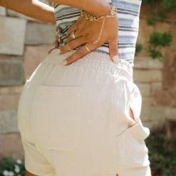 SINA Leander Shorts - FINAL SALE Fresh Markdowns