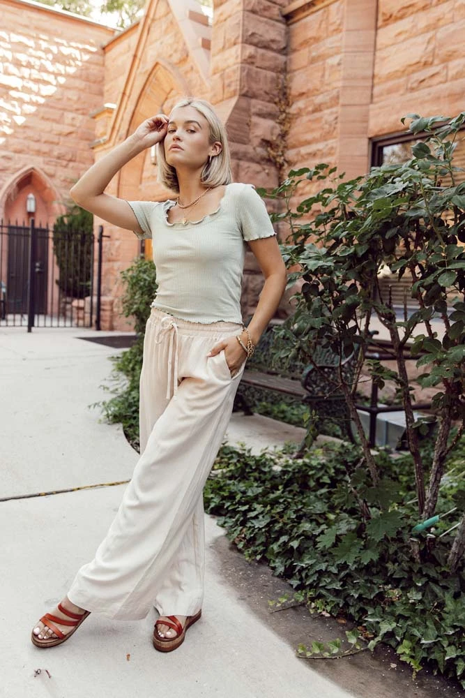 Vero Moda Sydia Tee In Sage 5 Vero Moda Sydia Tee In Sage