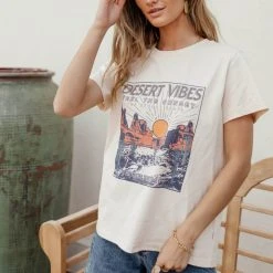 WORUI Desert Vibes Graphic Tee