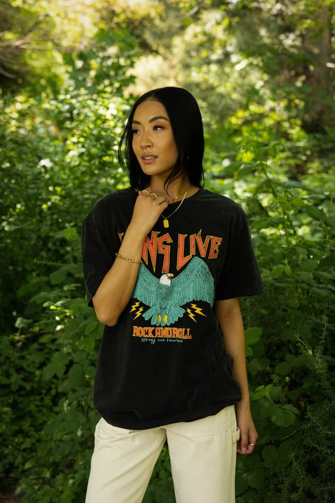 WORUI Long Live Graphic Tee Tops 11 WORUI Long Live Graphic Tee Tops