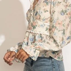 BLU PEPPER Fay Floral Blouse