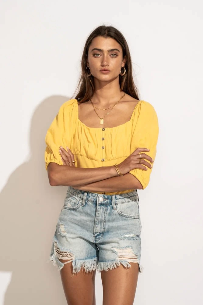 AEMI AND CO New Arrivals Delani Blouse In Yellow 6 AEMI AND CO New Arrivals Delani Blouse In Yellow