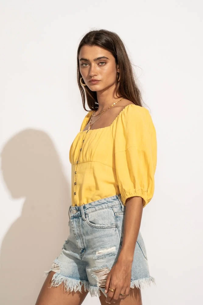 AEMI AND CO New Arrivals Delani Blouse In Yellow 16 AEMI AND CO New Arrivals Delani Blouse In Yellow