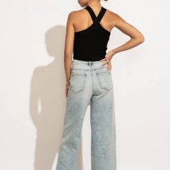 DREAMERS BY DEBUT Daylin Cropped Tank Top In Black