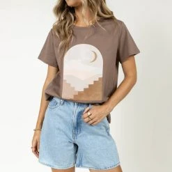 WORUI Moon Graphic Tee New Arrivals