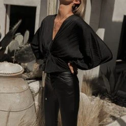 SINA Work Edit Zafrina Pleated Blouse In Lavender