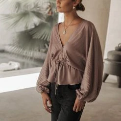 SINA Work Edit Zafrina Pleated Blouse In Lavender