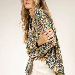 LIME N CHILI Long Sleeve Kayte Button Down Top