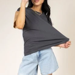 Tres Bien New Arrivals Brenna Tee In Black