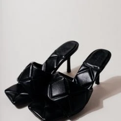 JP ORIGINAL Fresh Markdowns Zeal Heeled Mules In Black - FINAL SALE