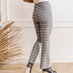 BAEVELY Jeffery Plaid Pants In Brown 18 BAEVELY Jeffery Plaid Pants In Brown