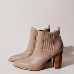 FREE SOUL/MIRACLE MILE Shoes Finley Heeled Boots In Taupe
