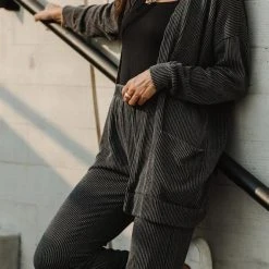 Tres Bien Outerwear Kaylane Cardigan In Olive - FINAL SALE