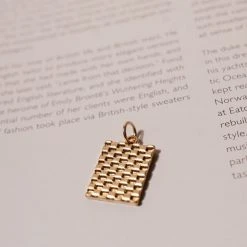 LA RADIANT VAL JEAN GLOBAL Gingham Pendant Charm