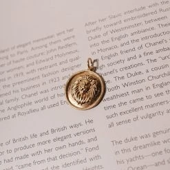 LA RADIANT VAL JEAN GLOBAL Lion Coin Charm Necklaces