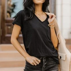 SINA Tops Ayla Tee In Burgundy