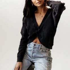 SINA Rori Pullover In Black